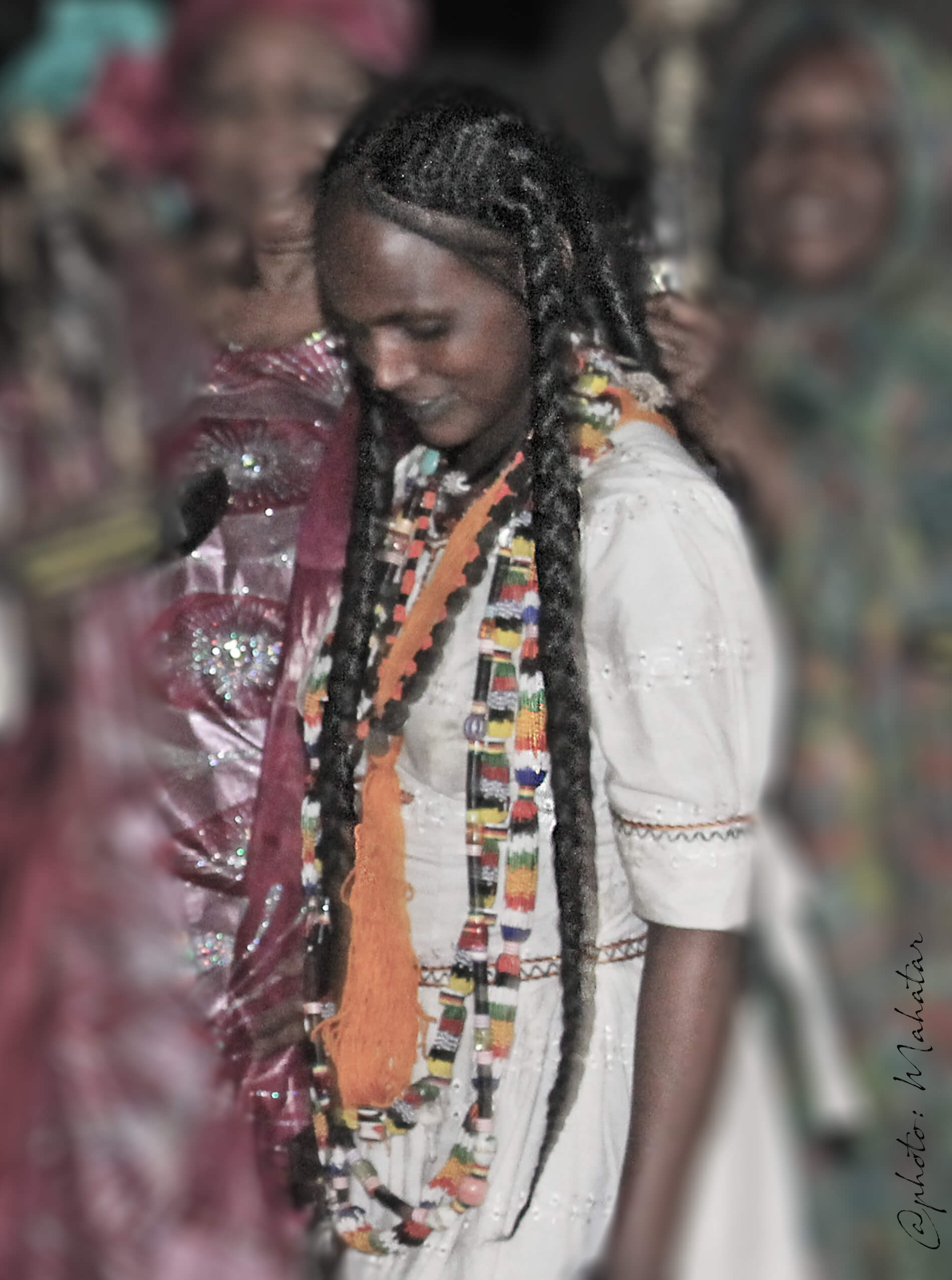 Art numérique représentant les tresses traditionnelles Sara